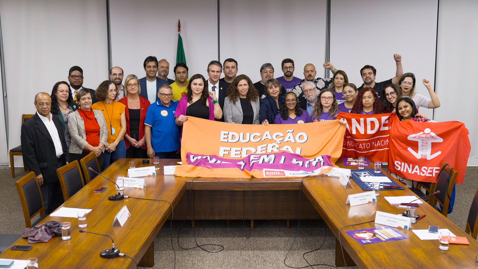 Confira os avanços conquistados com as greves dos docentes e técnicos administrativos