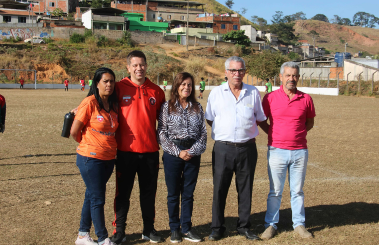 Prefeito de Viçosa visita Projeto Palestra Estrelas no bairro Bom Jesus