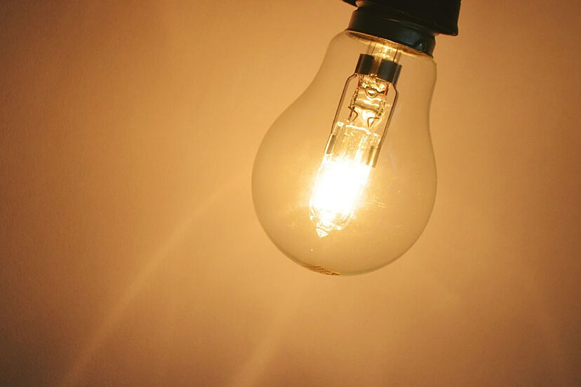 Conta de luz terá aumento durante todo o mês de julho, no Brasil
