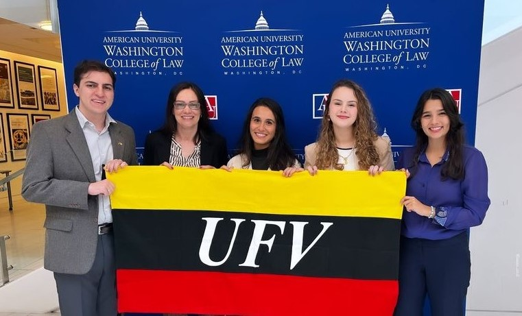 Grupo de Estudos do curso de Direito da UFV é premiado em competição internacional