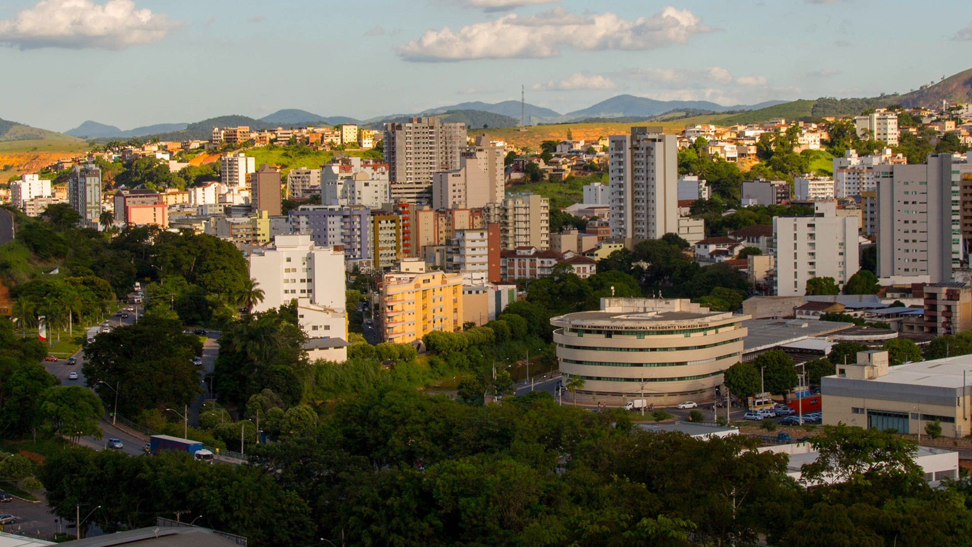 Homem é preso após importunar sexualmente uma jovem de 16 anos, em Muriaé