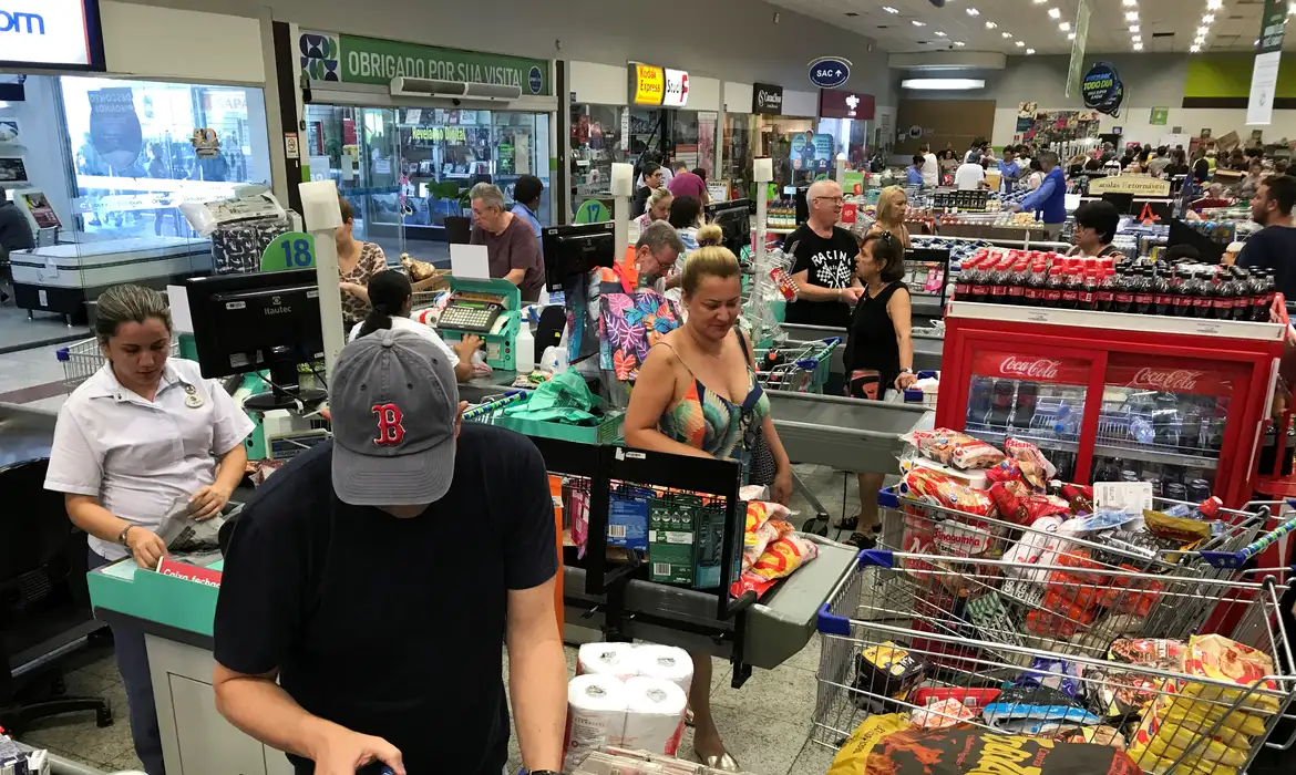Ipea registra desaceleração da inflação para famílias de baixa renda