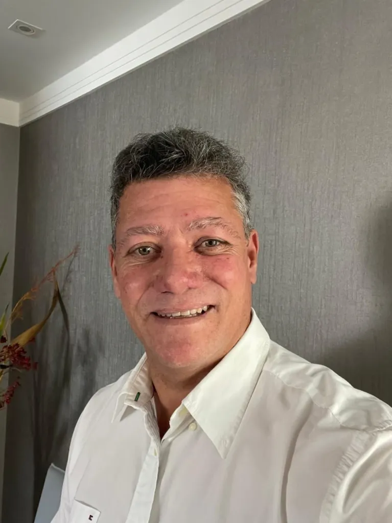 Hélio Barbosa Registra Candidatura à Prefeitura de Viçosa