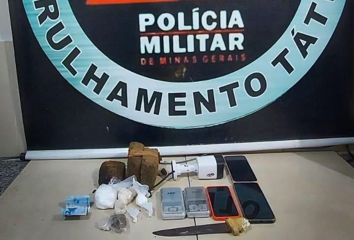 Viçosa: PM prende dois homens e apreende um adolescente por tráfico
