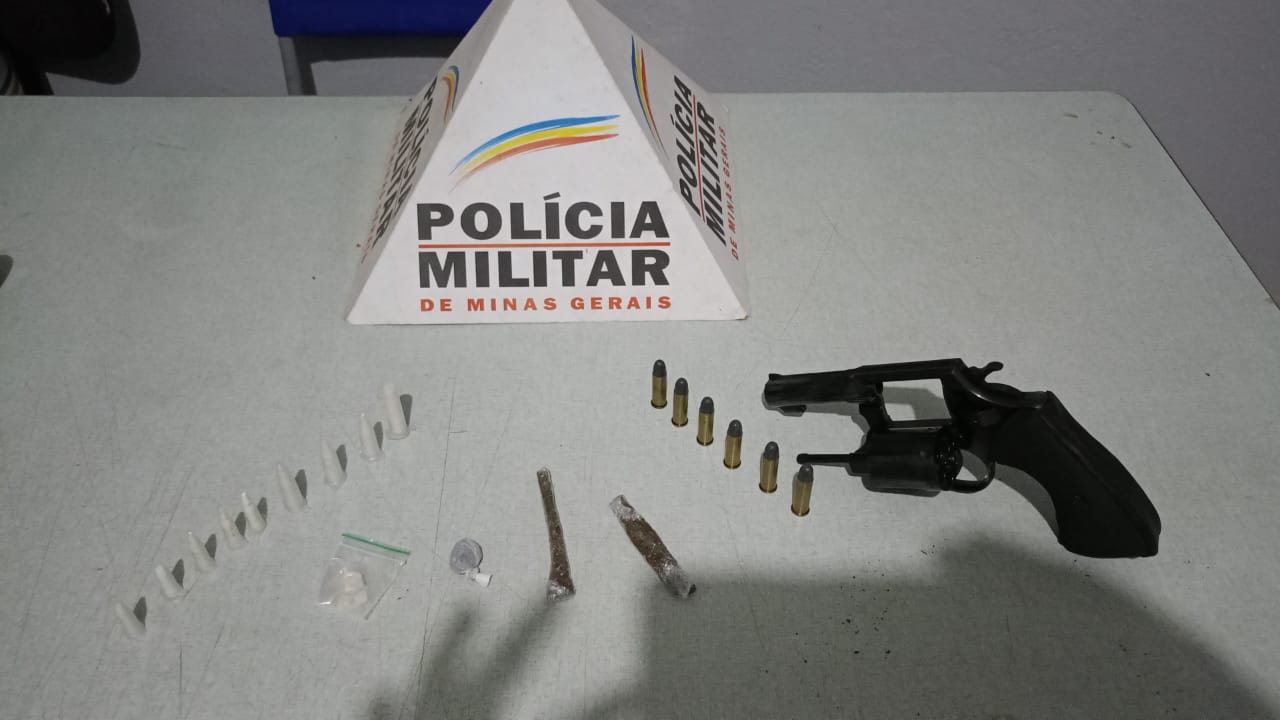 Homem é preso por tráfico de drogas e porte ilegal de arma em Cajuri