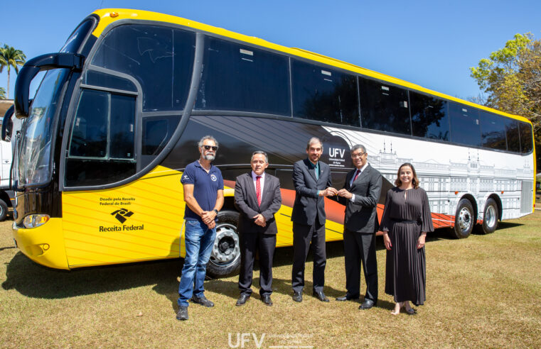 UFV recebe chaves de veículos doados pela Receita Federal