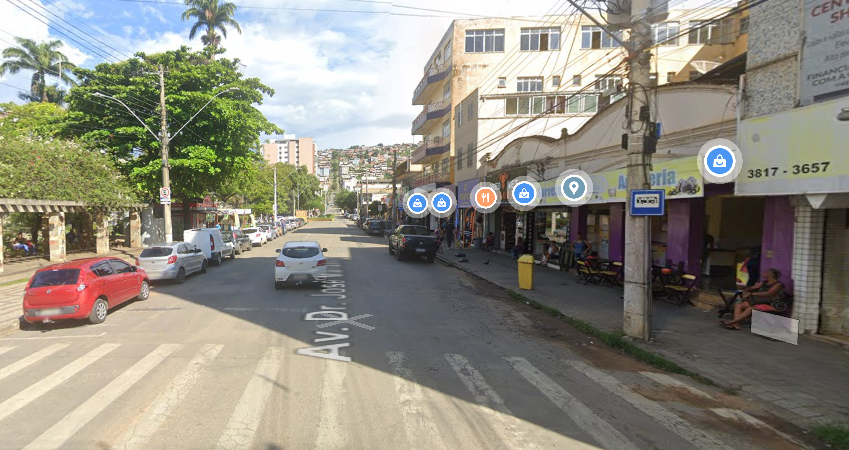 Região: Acidente envolvendo dois carros e três motos deixa feridos