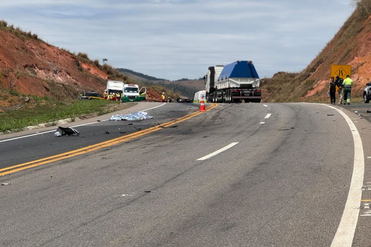 Região: Grave acidente deixa dois mortos na Serra do Belvedere