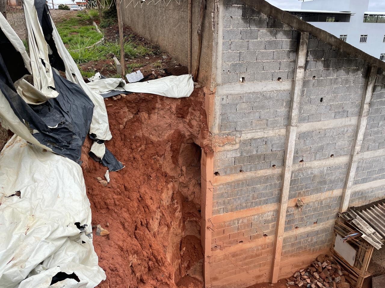 Moradores de Silvestre, reivindicam melhorias na rua Sílvio Batista
