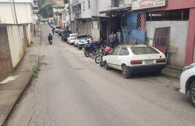 Viçosa: Moradores da Padre Álvaro Correia Borges reivindicam melhorias para a rua