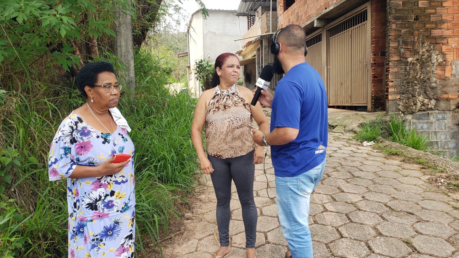 Moradores da Lúcia Mota, no BJ, pedem atenção de órgãos públicos para melhorias
