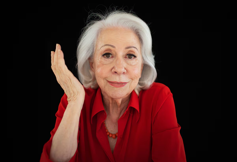 Guinness premia Fernanda Montenegro por textos de Simone de Beauvoir