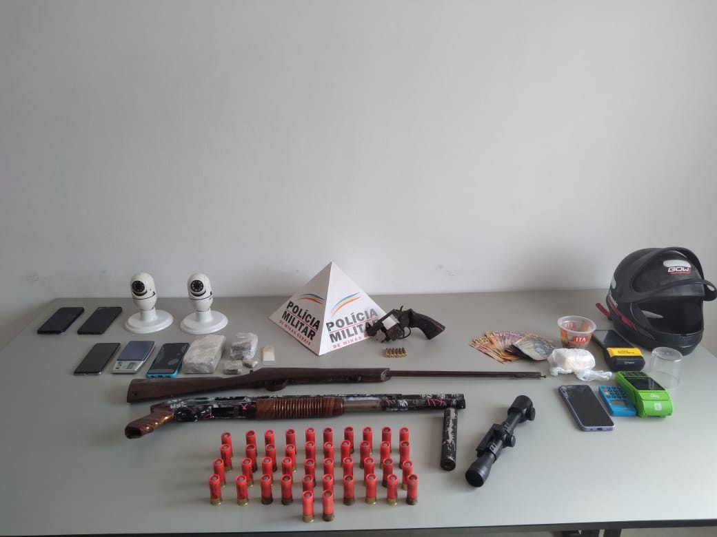 Polícia Militar realiza “Operação Texas”: e prende quatro suspeitos e apreende armas e drogas