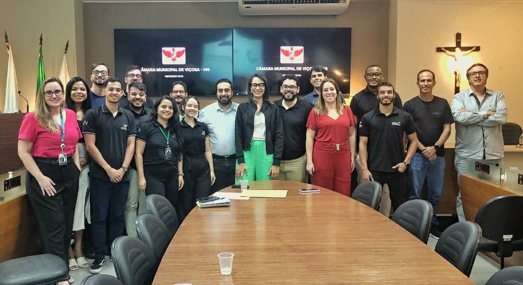 Ângelo Chequer se reune com representantes do ViçosaTec