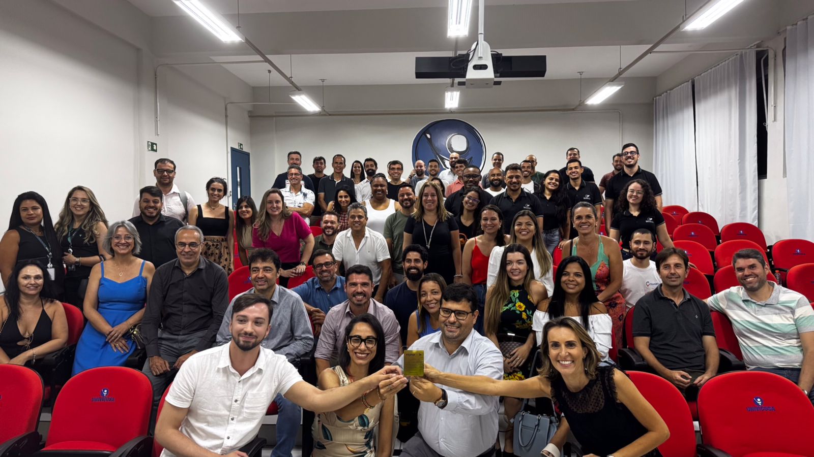 Hackathon de Inteligência Artificial, Premiações e ViJazz & Blues Marcam Encontro de Final de Ano do ViçosaTec