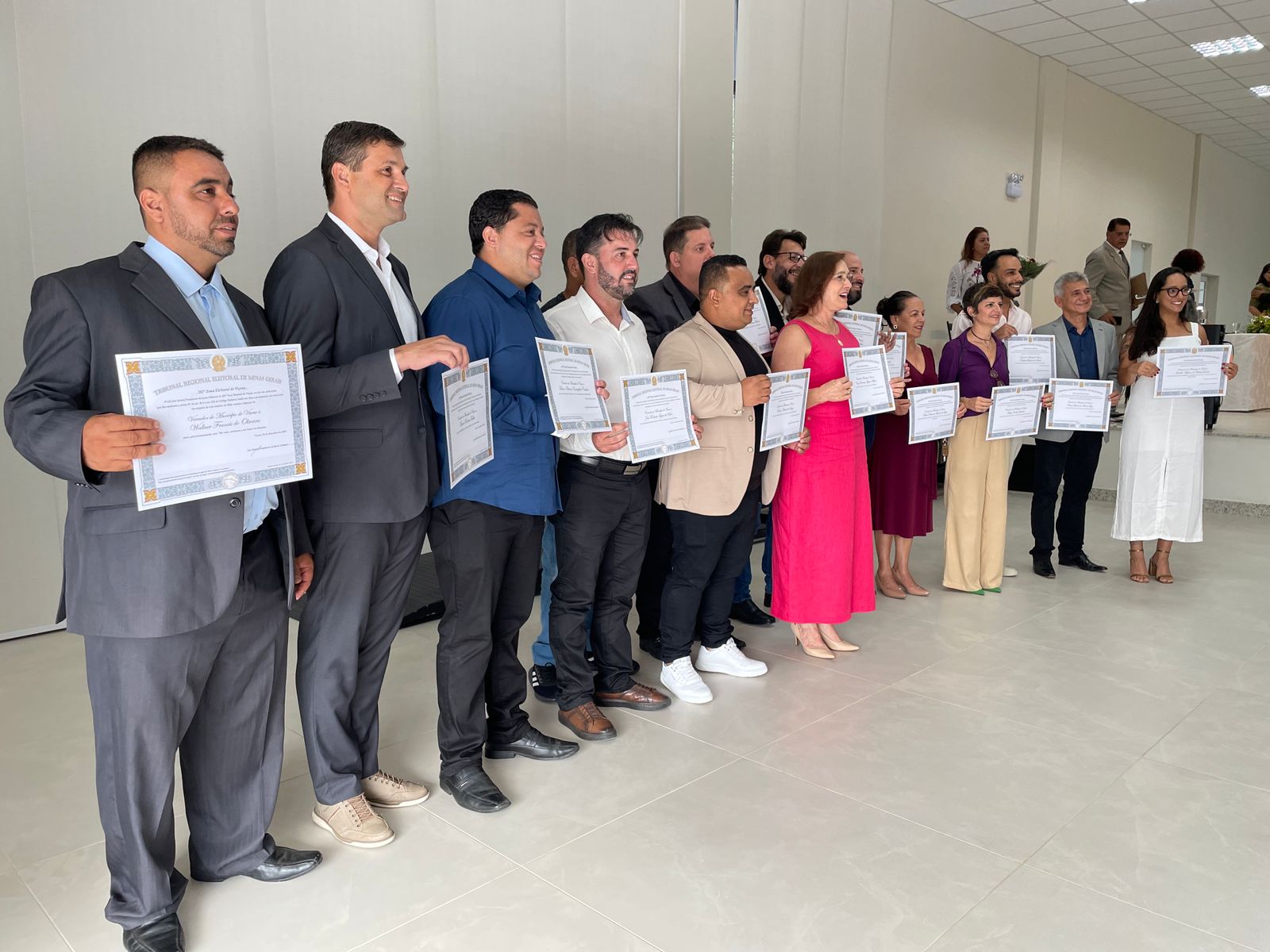 Prefeitos e vereadores da 282ª e 107ª Zonas Eleitorais foram diplomados