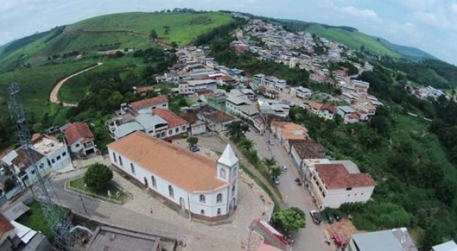 Pecuaristas de Paula Cândido economizam 20% com compra coletiva de 32 toneladas de insumos