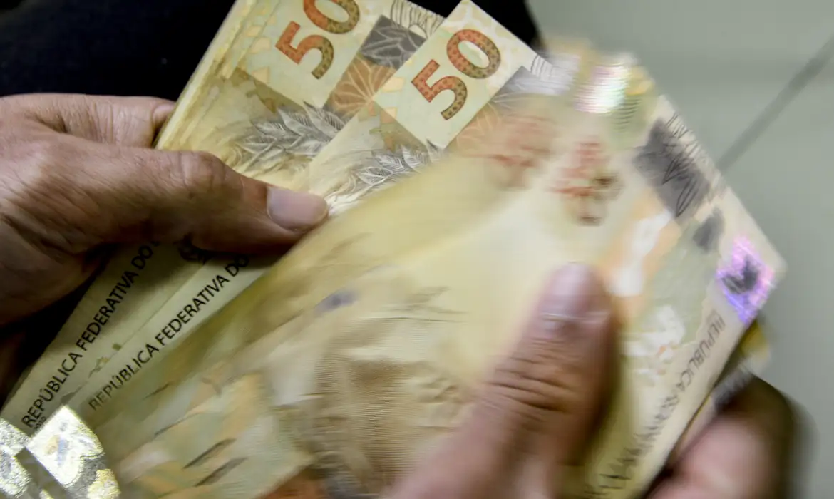 Bets causaram perdas de R$ 103 bilhões ao varejo em 2024