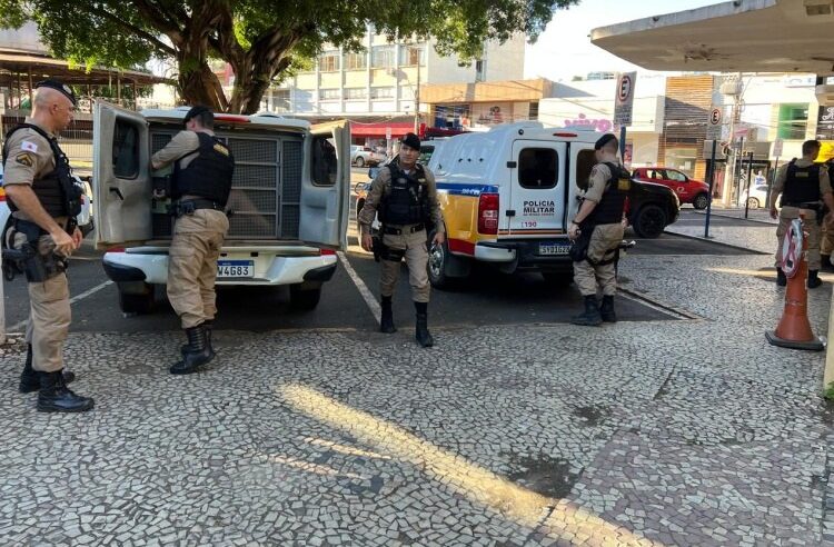 Casal é preso suspeito de executar homem com tiros na cabeça em Muriaé