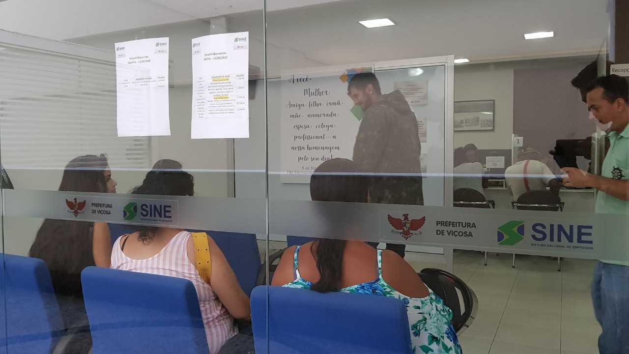 Sine Viçosa divulga novas vagas de emprego nesta segunda-feira (27)
