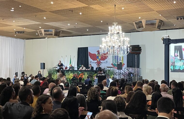 Candidatos eleitos tomam posse em Viçosa para o mandato 2025-2028