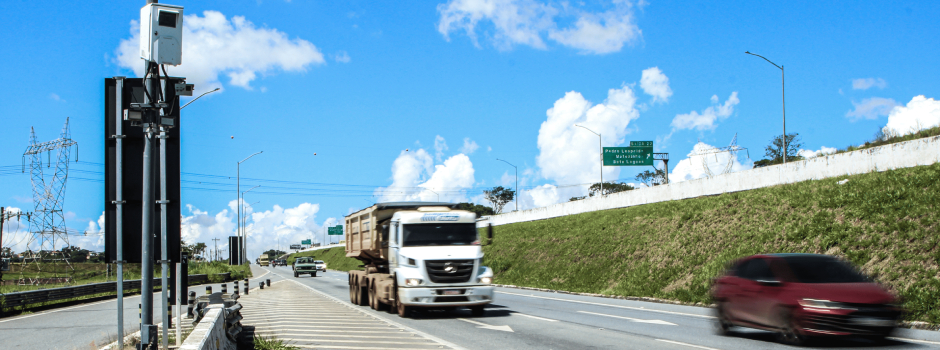 Rodovias mineiras devem ganhar mais 764 novos radares em 2025