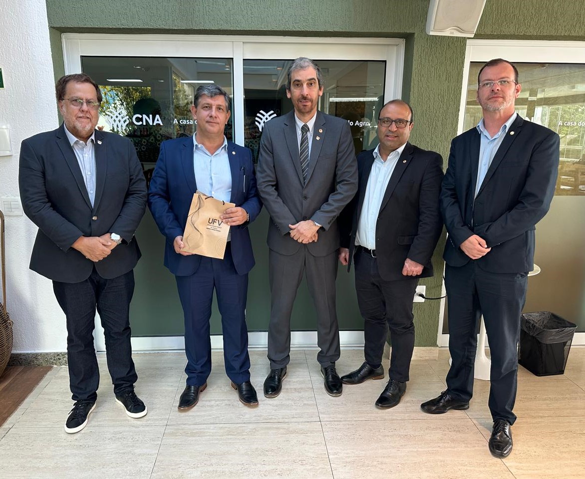 UFV se reúne com Confederação da Agricultura e Pecuária do Brasil e Serviço Nacional de Aprendizagem Rural