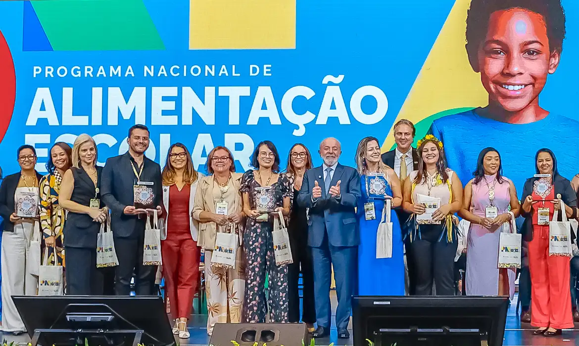 Número máximo de verba destinada para alimentos ultraprocessados na merenda escolar é reduzido para 15%