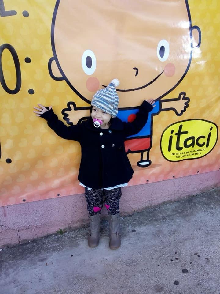Luta pela vida: Pai busca ajuda para tratamento de câncer da filha de 2 anos em Viçosa