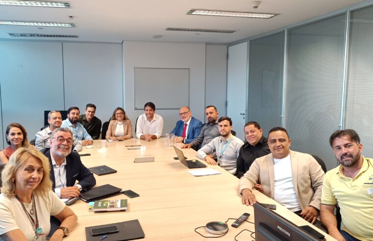 Vereadores de Viçosa participam de reunião em BH para fortalecer investimentos na saúde