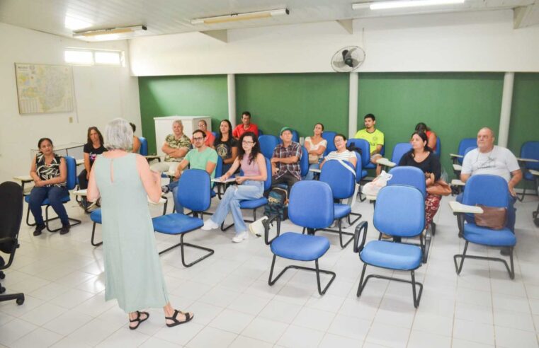 Viçosa: Prefeitura e EMATER-MG capacitam feirantes em boas práticas alimentares