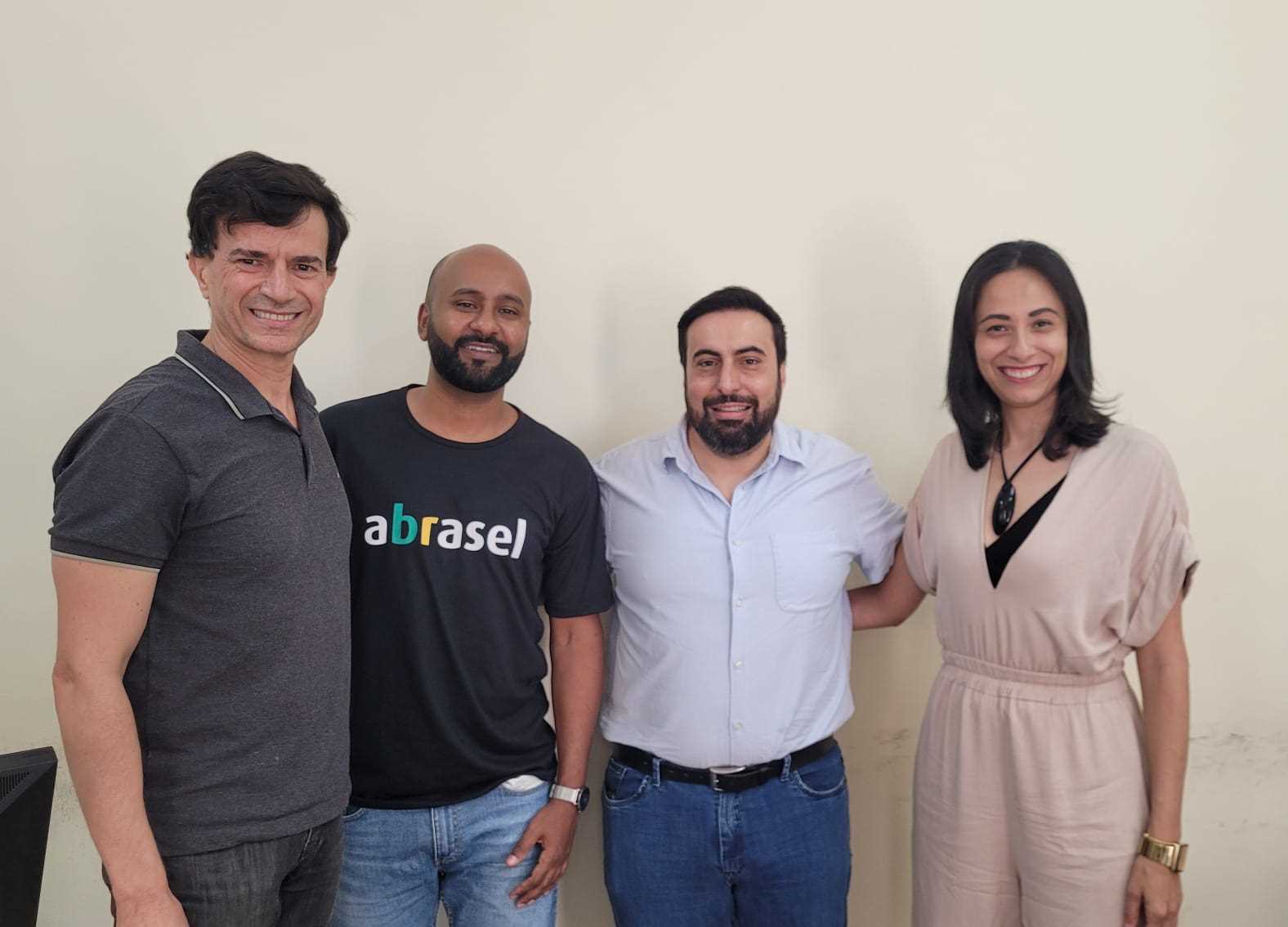Em reunião com a Abrasel, prefeito de Viçosa discute fortalecimento do setor de alimentação