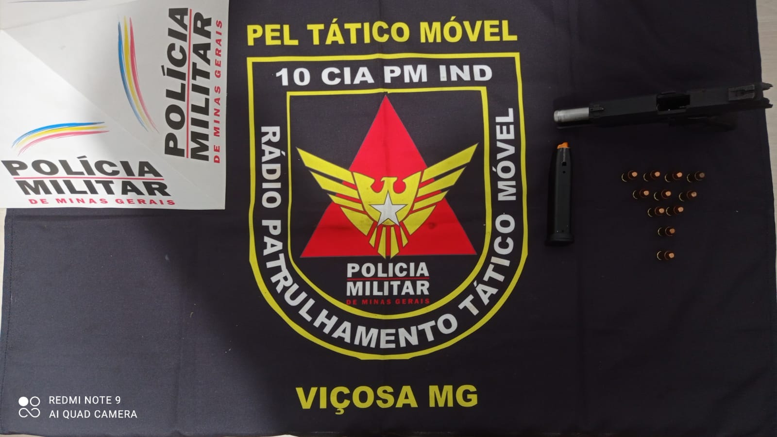 Homem é preso com arma após denúncia de violência doméstica, em Viçosa