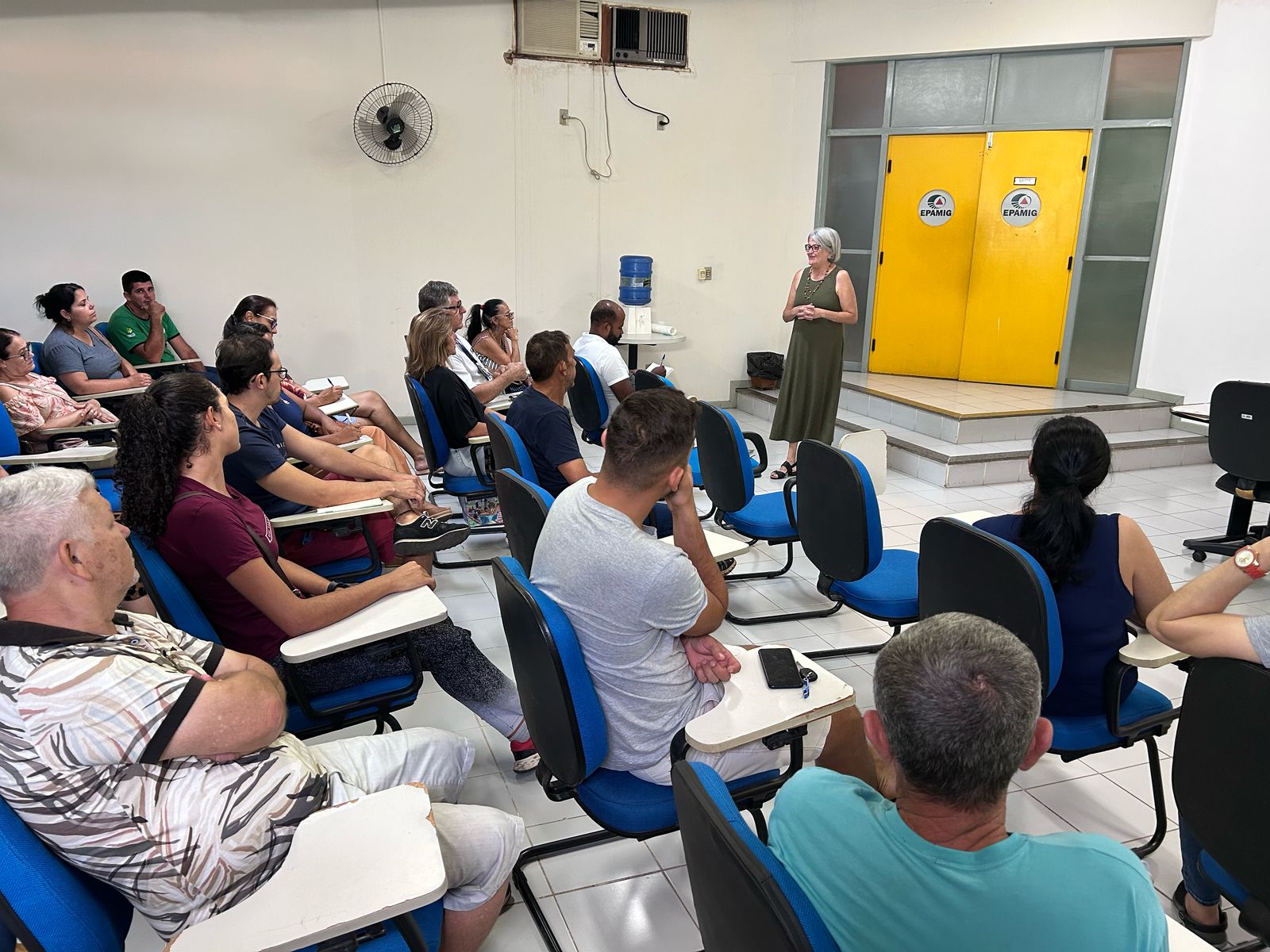 Prefeitura e Emater dão continuidade com capacitação para feirantes em Viçosa