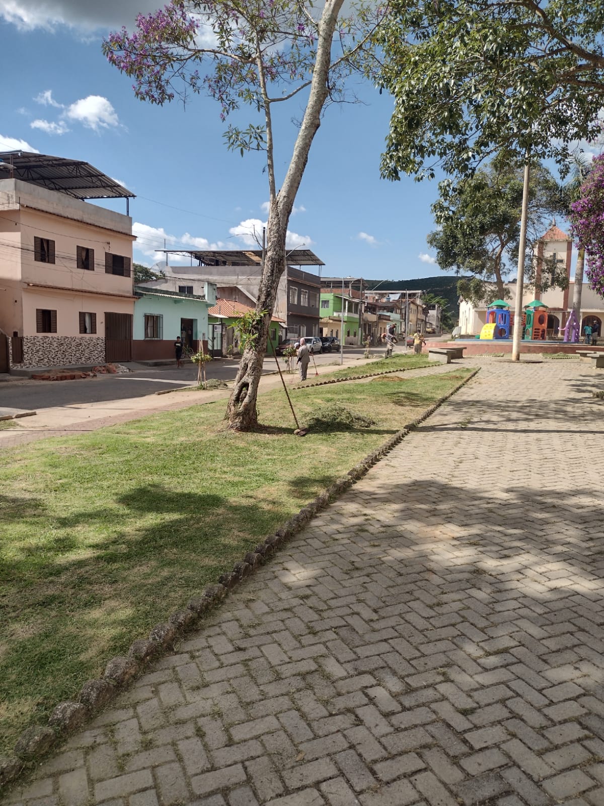Viçosa: Capina avança para Nova Viçosa e demais localidades