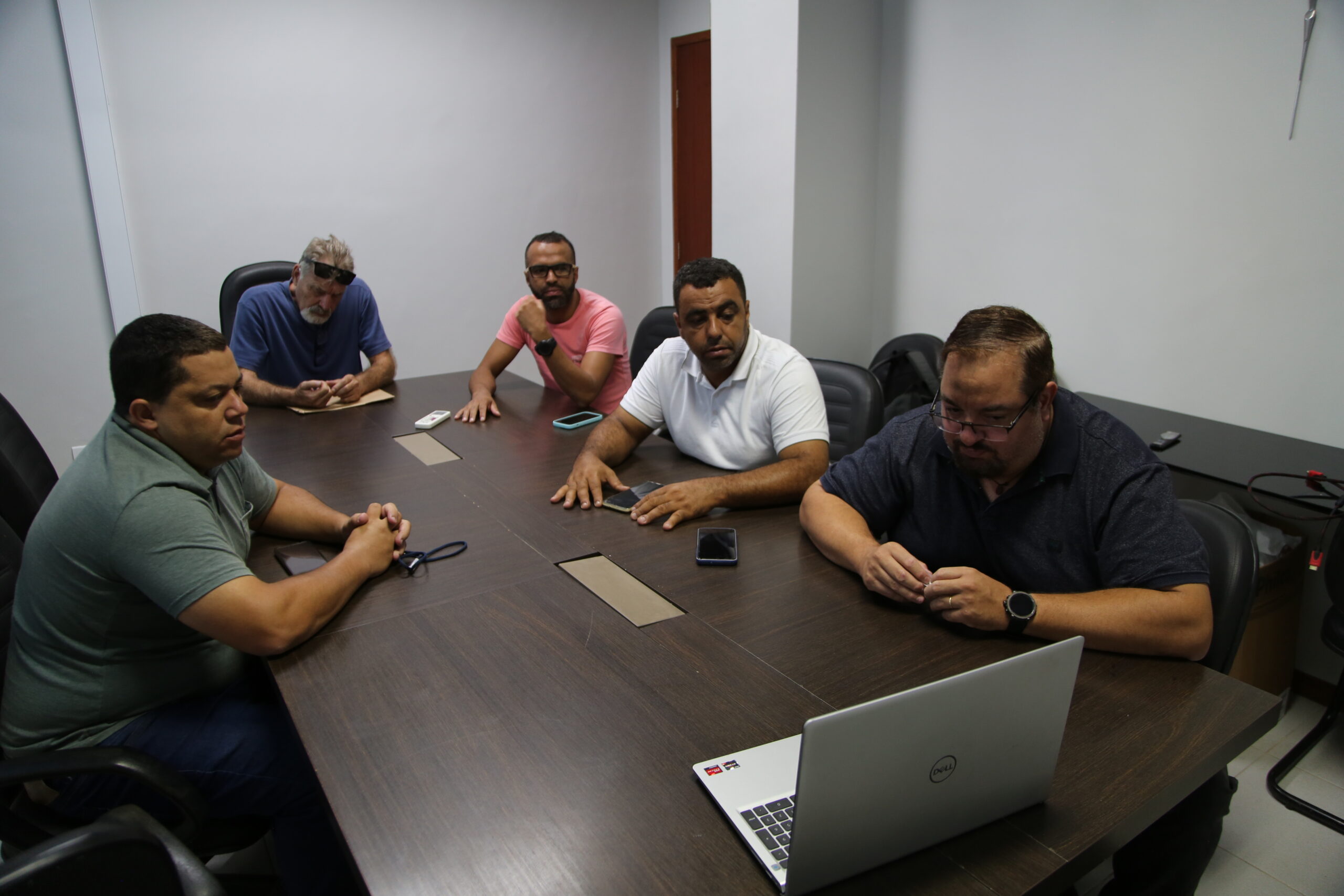 Vereadores se reúnem com a CEMIG para discutir problemas no fornecimento de energia