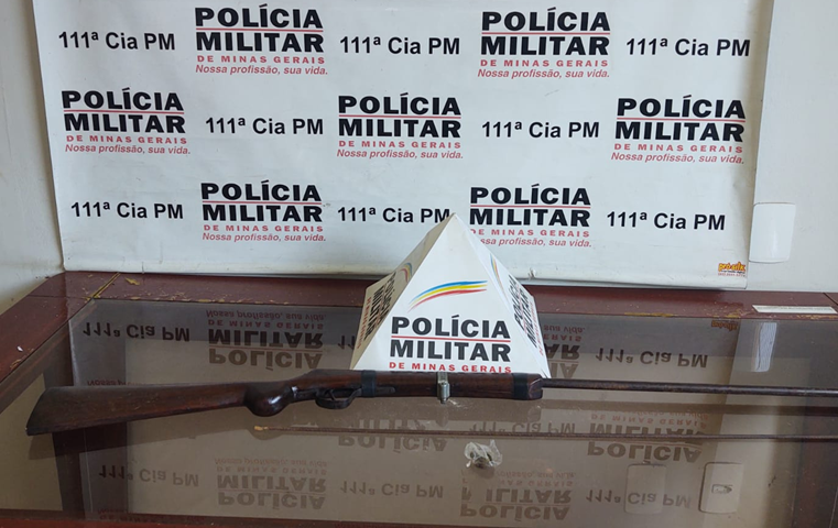 Polícia Militar apreende arma de fogo em Visconde do Rio Branco