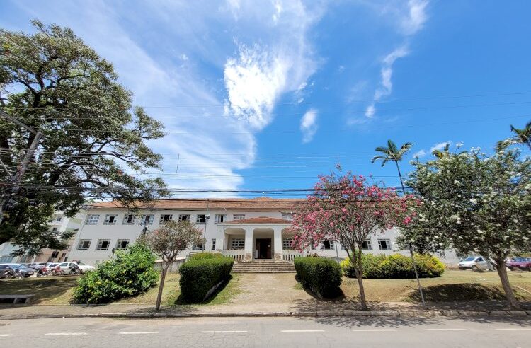 Prefeitura de Viçosa se posiciona sobre pagamentos e contratos de estagiários