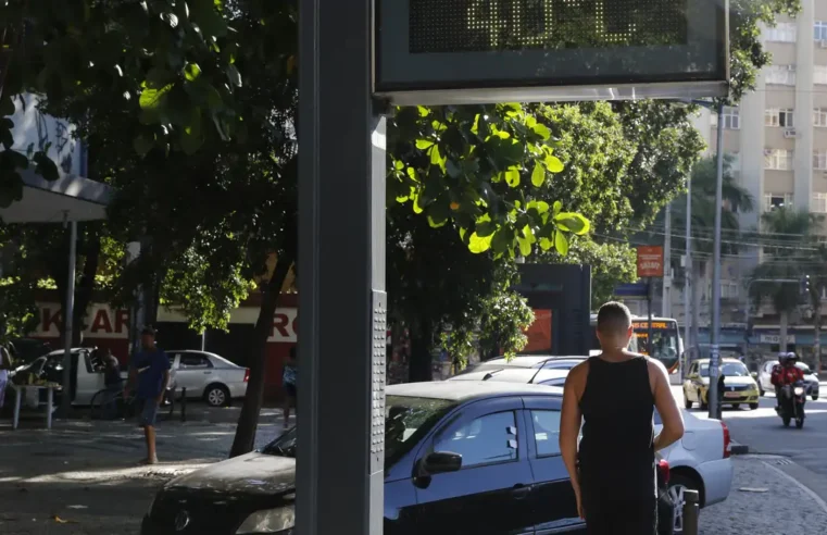Carnaval deve ser de calor forte e pouca chuva na maior parte do país