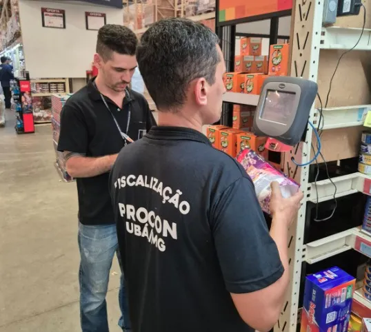 Supermercado de Ubá é autuado após serem localizadas irregularidades