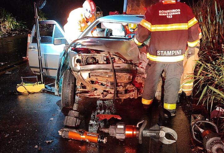Acidente na rodovia Viçosa-Teixeiras deixa uma pessoa ferida