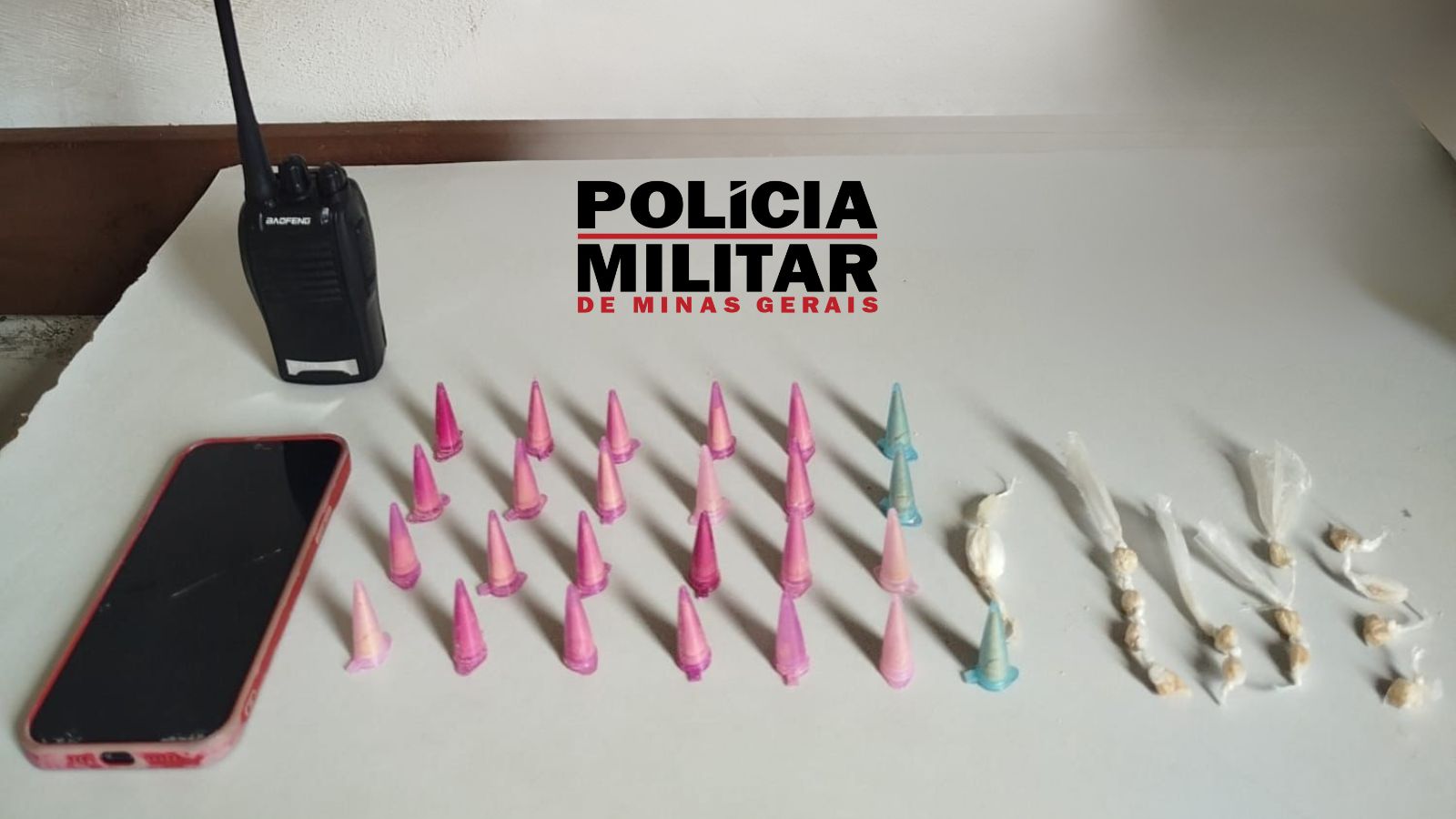Polícia Militar prende suspeito por tráfico de drogas no Jardim Primavera, Ubá