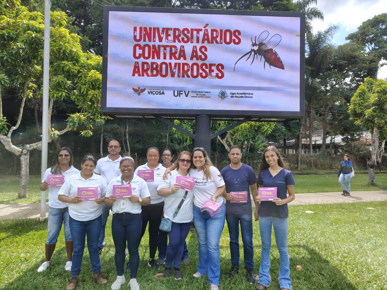 Prefeitura de Viçosa mobiliza universitários contra a Dengue