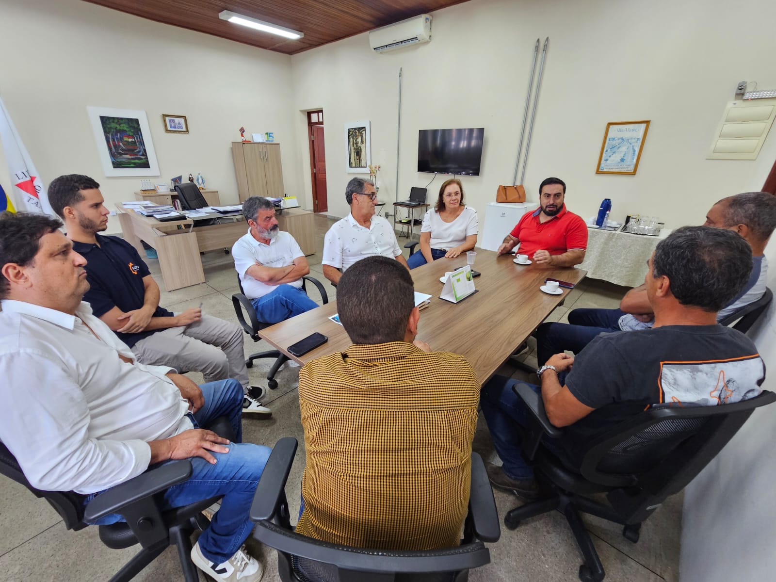 Prefeitura de Viçosa e comerciantes debatem sobre trânsito na Castelo Branco