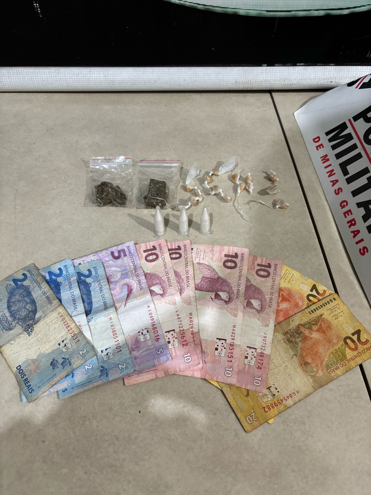 Menor é apreendido por tráfico de drogas no bairro União, em Viçosa