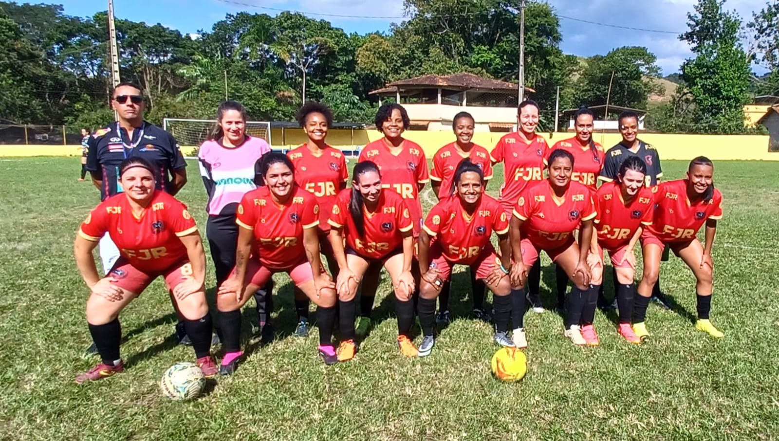 Final viçosense agita copa regional feminina de society na Violeira