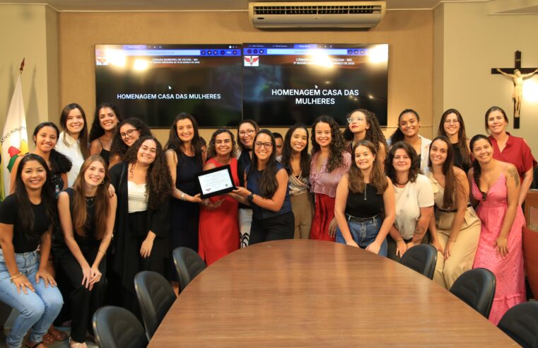Casa das Mulheres celebra 15 anos e recebe homenagem da Câmara
