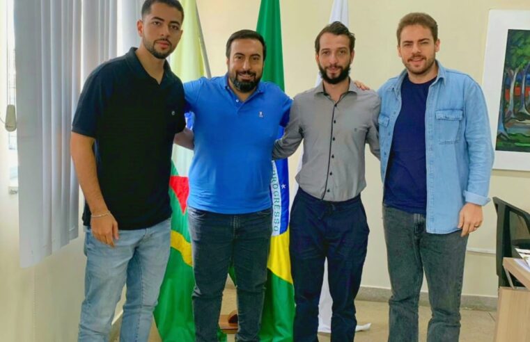 Viçosa lidera articulação por políticas públicas para a juventude regional