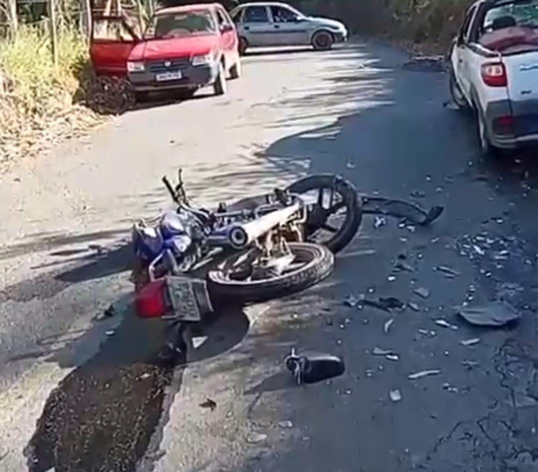 Acidente envolvendo dois veículos deixa feridos em São Geraldo