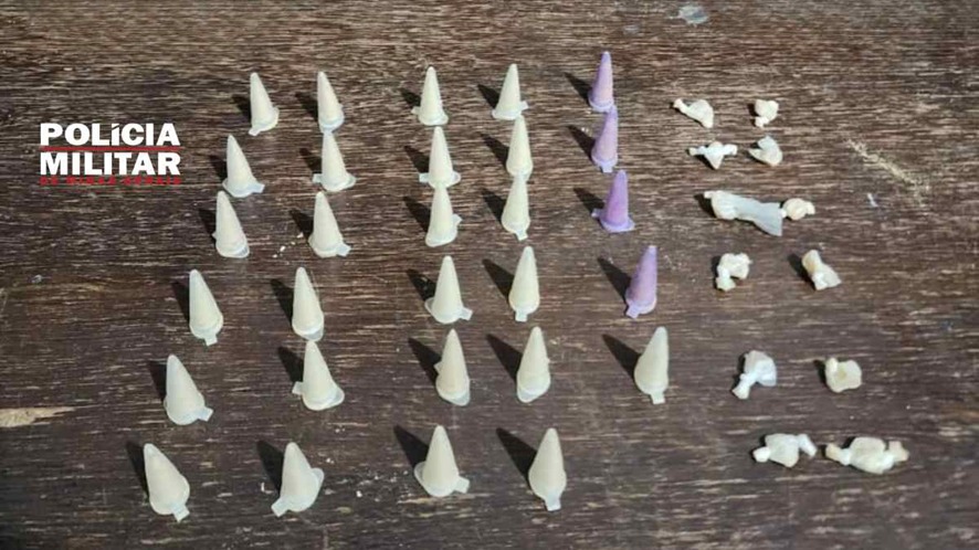 PM prende suspeito com drogas em Ubá